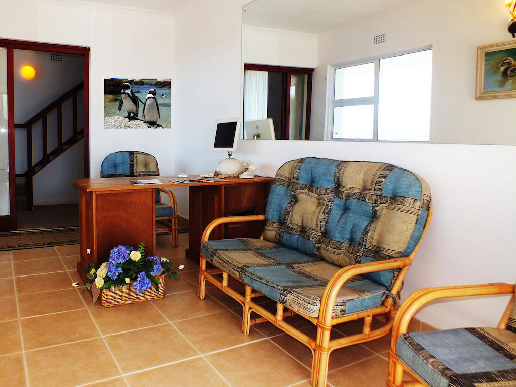 Penguinden - Load-Shedding Free Hotel Simonʼs Town Exterior foto